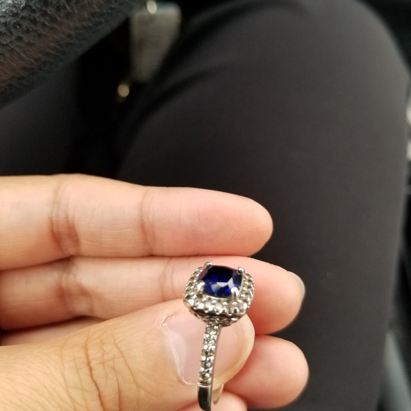 Blue ring - Picture 2 of 3